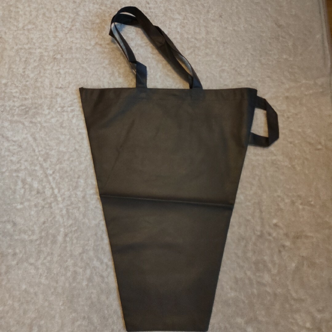 花束用　不織布　バッグ レディースのバッグ(その他)の商品写真