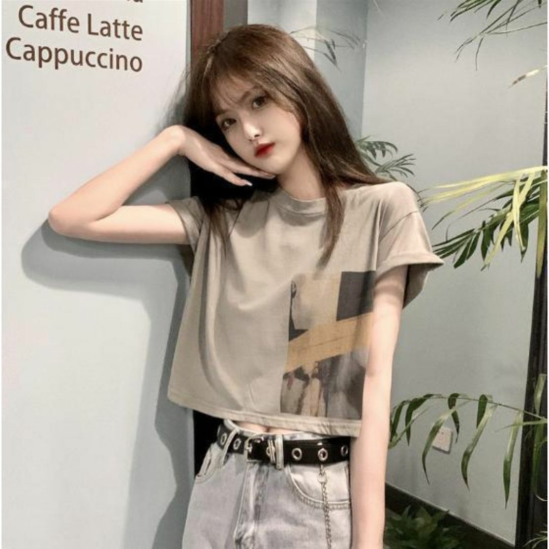 ショート丈 プリント Tシャツ XL 韓国 オルチャン ストリート ベージュ レディースのトップス(Tシャツ(半袖/袖なし))の商品写真