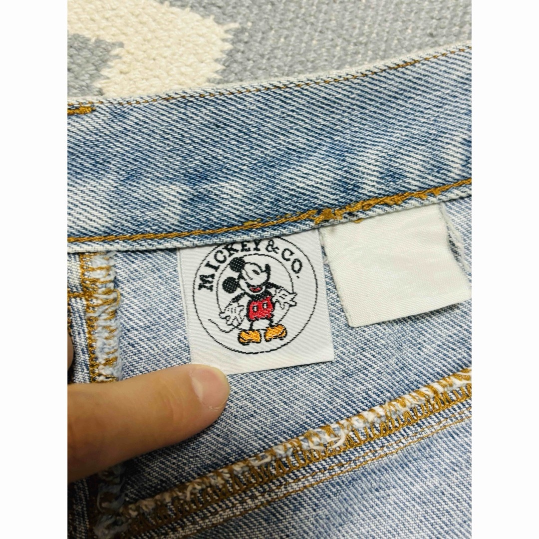 Disney(ディズニー)の美品　状態考慮　ヴィンテージ　ミッキーマウス　パッチワーク　布ワッペン　デニム メンズのパンツ(デニム/ジーンズ)の商品写真