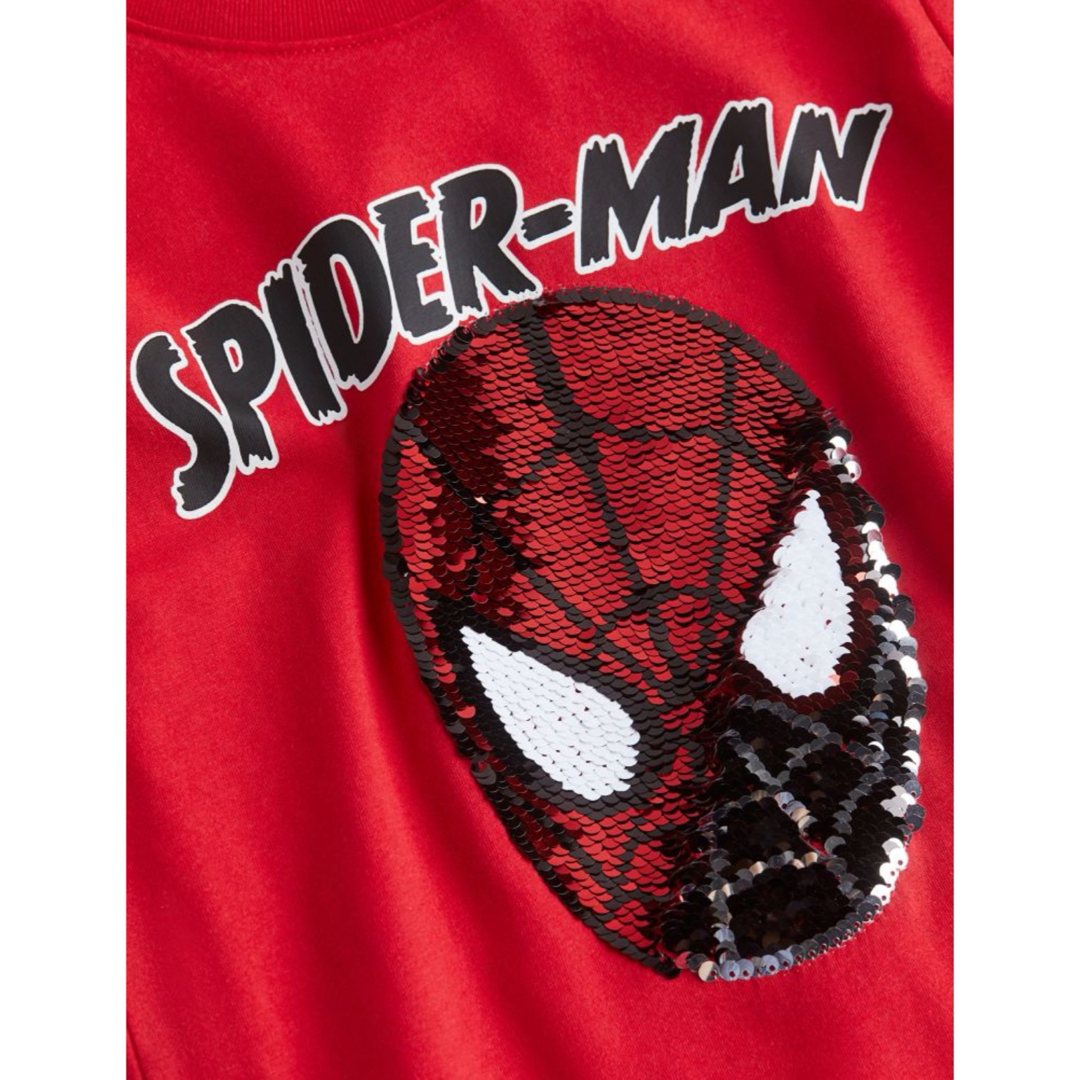 H&M(エイチアンドエム)の《新作》新品　スパイダーマン　スパンコール　Tシャツ　120-130 キッズ/ベビー/マタニティのキッズ服男の子用(90cm~)(Tシャツ/カットソー)の商品写真