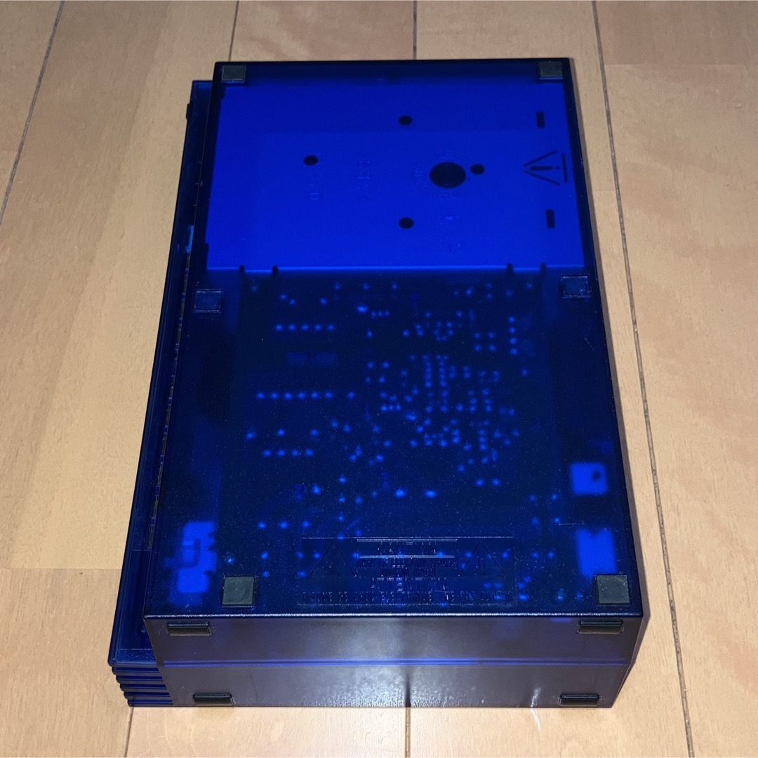 PlayStation2(プレイステーション2)のPS2 SCPH-37000 オーシャンブルー 美品 本体スタンドセット エンタメ/ホビーのゲームソフト/ゲーム機本体(家庭用ゲーム機本体)の商品写真