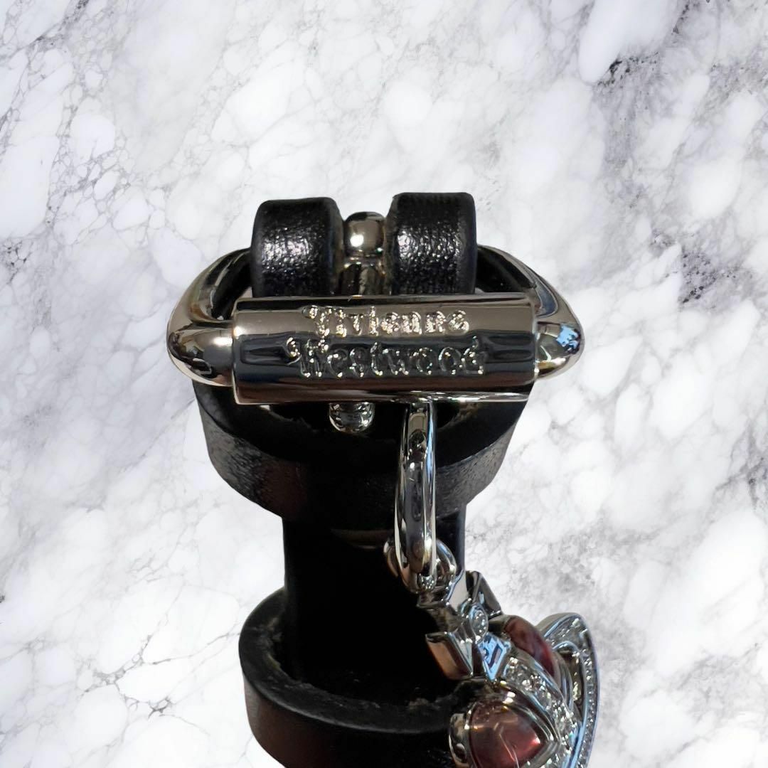 Vivienne Westwood(ヴィヴィアンウエストウッド)の新品極希少 ヴィヴィアンウエストウッド レザー チョーカー ブレスレット ピンク レディースのアクセサリー(ネックレス)の商品写真