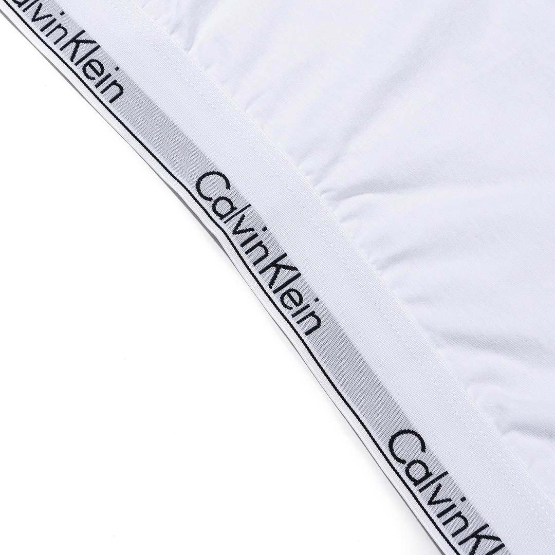ck Calvin Klein(シーケーカルバンクライン)のCalvin Klein  Braletteロングスリープ　長袖　ホワイトS レディースのトップス(Tシャツ(長袖/七分))の商品写真