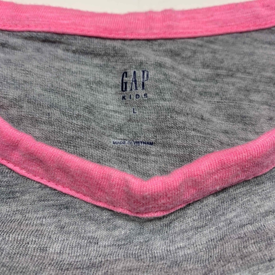 GAP(ギャップ)のGAP スパンコールTシャツ キッズ/ベビー/マタニティのキッズ服女の子用(90cm~)(Tシャツ/カットソー)の商品写真