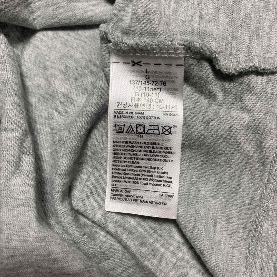 GAP(ギャップ)のGAP スパンコールTシャツ キッズ/ベビー/マタニティのキッズ服女の子用(90cm~)(Tシャツ/カットソー)の商品写真