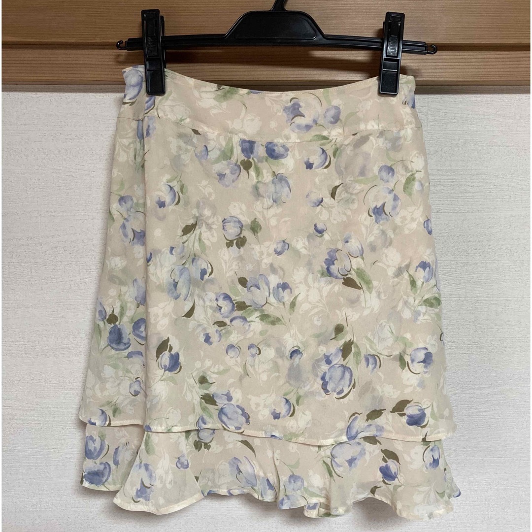 MISCH MASCH(ミッシュマッシュ)の31sons de mod★花柄バックフリルスカート レディースのスカート(ミニスカート)の商品写真