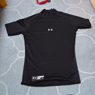 アンダーアーマー(UNDER ARMOUR)のアンダーアーマー　HEATGEAR  半袖　サイズMD(Tシャツ/カットソー(半袖/袖なし))