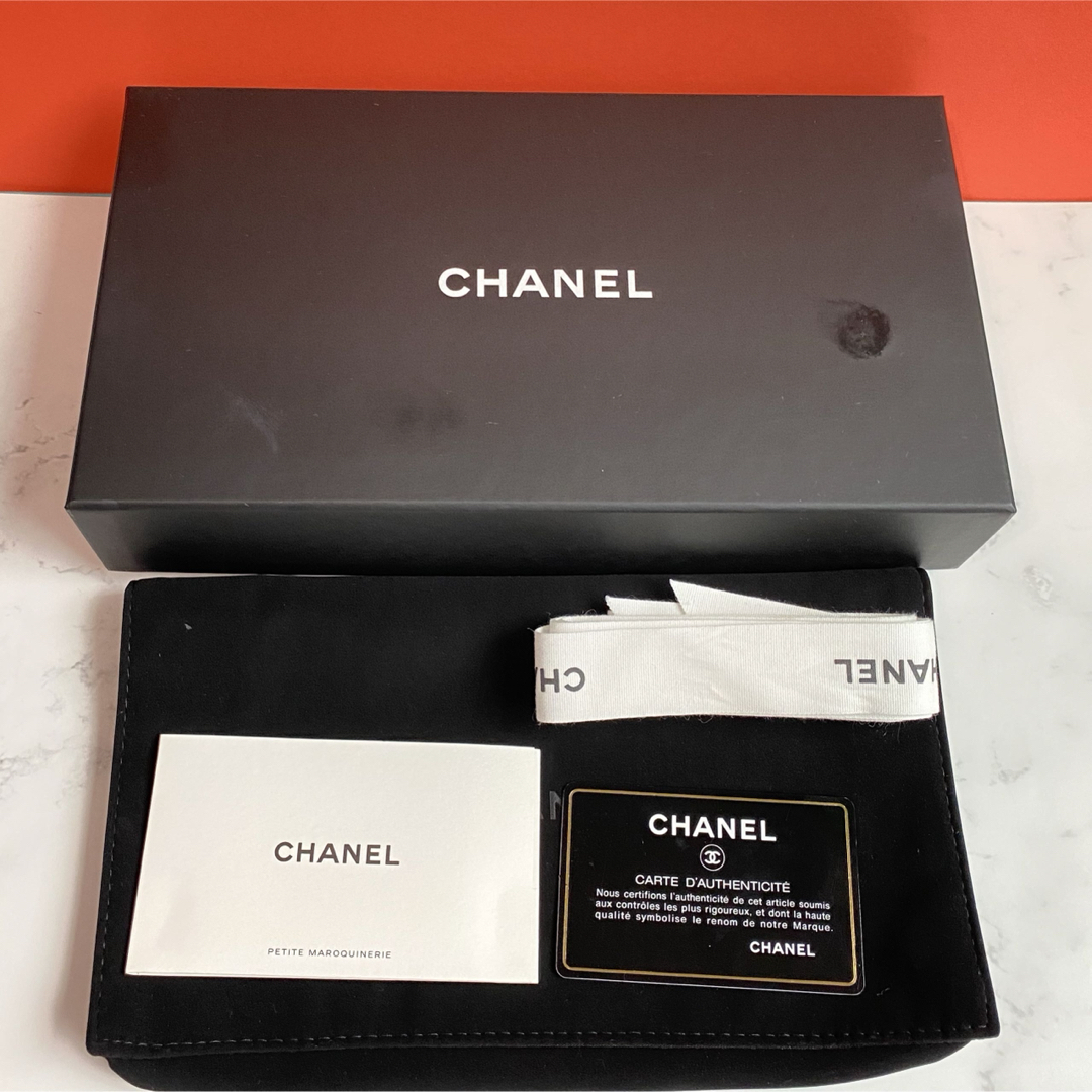 CHANEL(シャネル)の★WEDNESDAY様専用★シャネル　マトラッセ　チェーンウォレット　ラムスキン レディースのバッグ(ショルダーバッグ)の商品写真