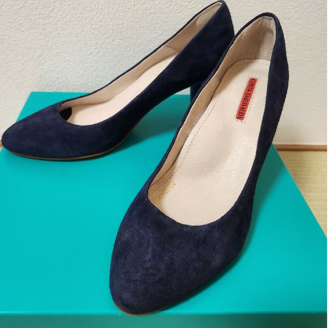 品パンプス　COSTASMERALDAヒール　ネイビー紺色22.5～23センチ レディースの靴/シューズ(ハイヒール/パンプス)の商品写真