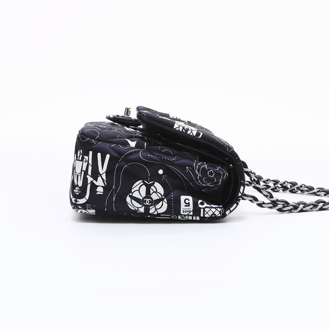 CHANEL(シャネル)のシャネル CHANEL 22番台 アイコンモチーフ ダブルフラップ チェーン ショルダーバッグ レディースのバッグ(ショルダーバッグ)の商品写真