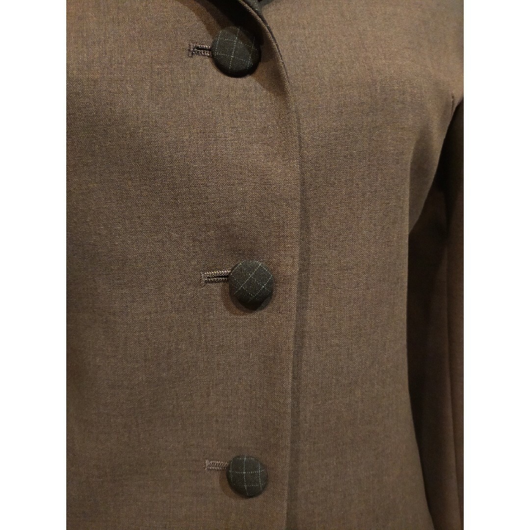 グレー 無地ジャケット＋ダークグリーン チェック柄タイトスカート 上下スーツ レディースのフォーマル/ドレス(スーツ)の商品写真