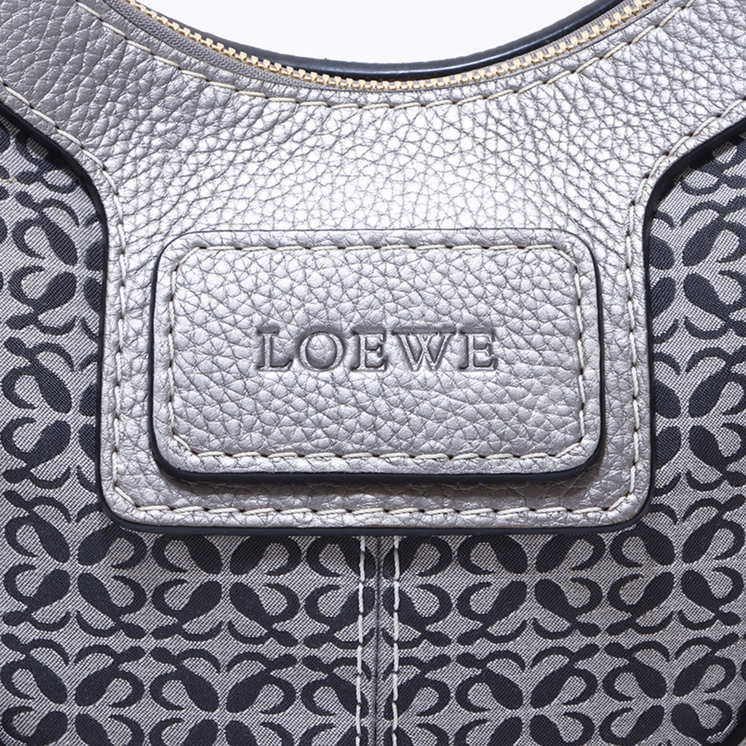 LOEWE(ロエベ)のロエベ LOEWE リピート アナグラム ホーボー ショルダーバッグ レディースのバッグ(ショルダーバッグ)の商品写真