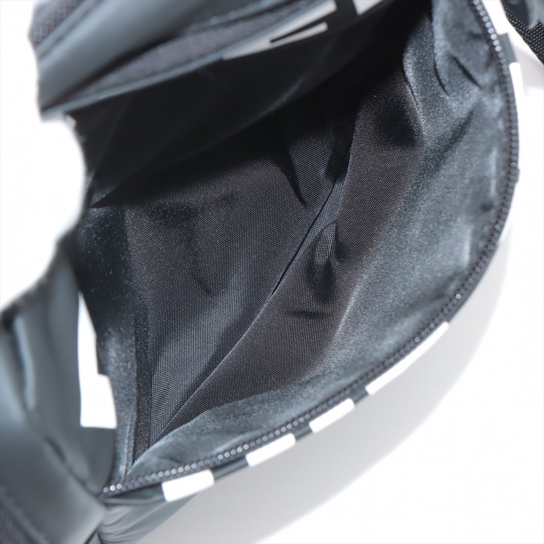 DIESEL(ディーゼル)のディーゼル  ナイロン  ブラック レディース ショルダーバッグ レディースのバッグ(ショルダーバッグ)の商品写真
