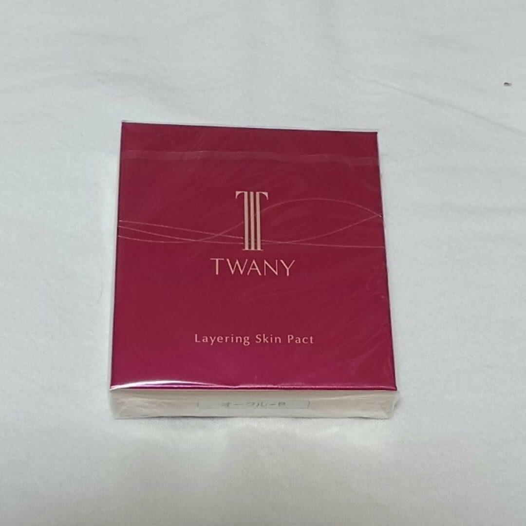 TWANY(トワニー)のTWANY レイヤリングスキンパクト オークルB コスメ/美容のベースメイク/化粧品(ファンデーション)の商品写真