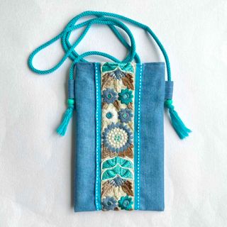 デニム刺繍スマホショルダー ハンドメイド(バッグ)