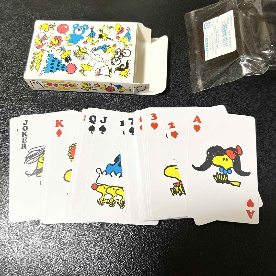 SNOOPY(スヌーピー)のスヌーピー　ウッドストック　トランプ　美品　レア　ファミリア　かくれんぼ エンタメ/ホビーのテーブルゲーム/ホビー(トランプ/UNO)の商品写真