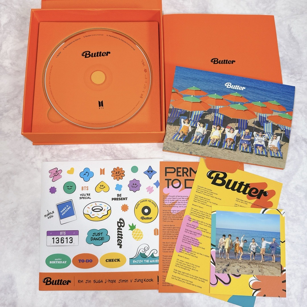 防弾少年団(BTS)(ボウダンショウネンダン)のBTS Butter CD 2形態セット エンタメ/ホビーのCD(K-POP/アジア)の商品写真