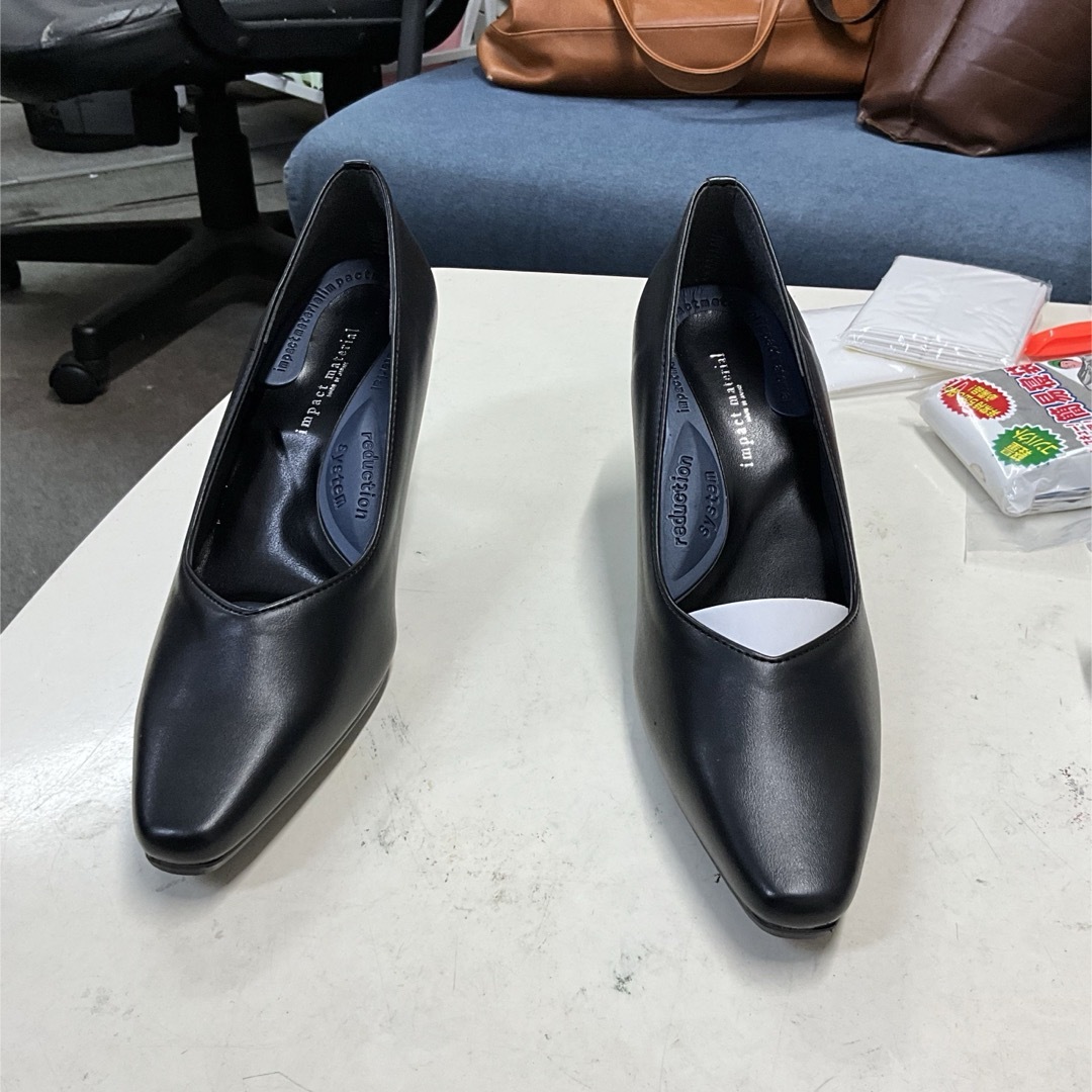 レディースパンプス23.5cm レディースの靴/シューズ(ハイヒール/パンプス)の商品写真