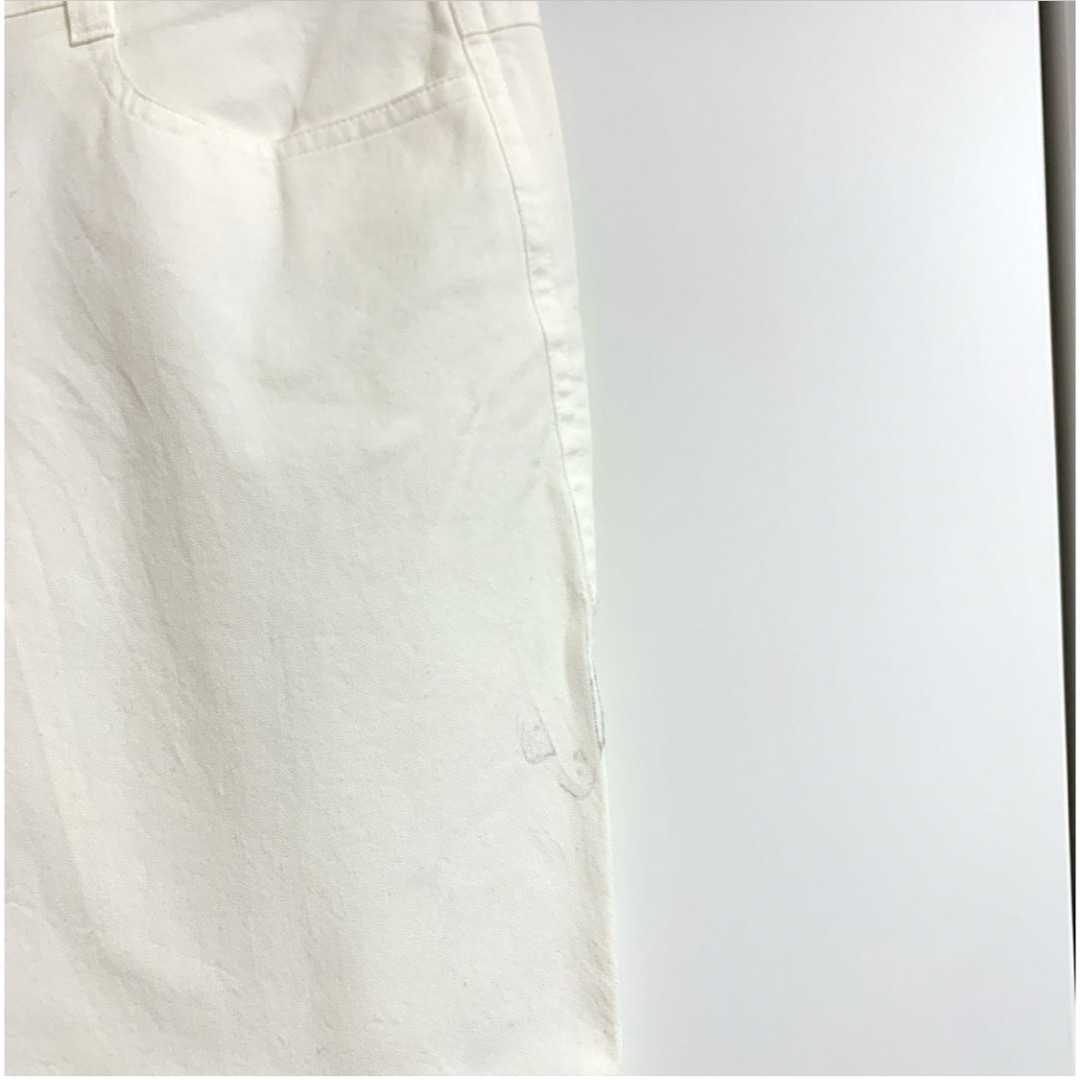 INTELECTION(インテレクション)のワールド インテレクションINTELLECTION  白パンツ 白 パンツ レディースのパンツ(カジュアルパンツ)の商品写真