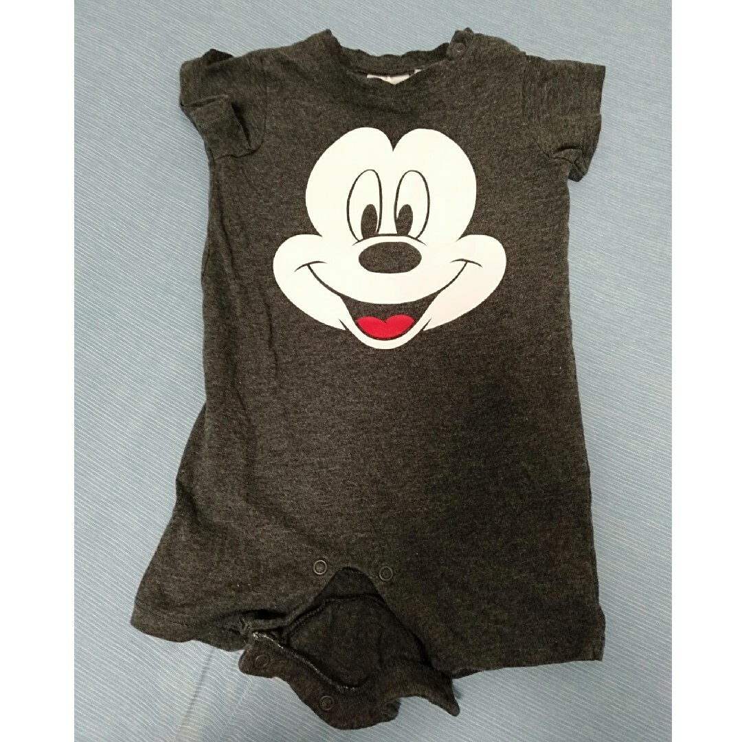 Disney(ディズニー)のH&M　80cm　ミッキーロンパース　ディズニーロンパース　半袖ロンパース キッズ/ベビー/マタニティのベビー服(~85cm)(ロンパース)の商品写真