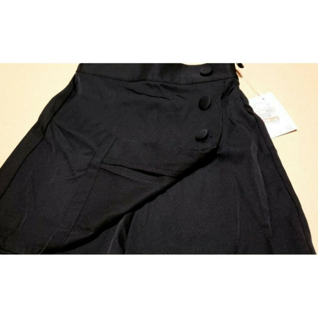 しまむら(シマムラ)のしまむら Helm くるみボタン スカパン ブラック レディースのスカート(ミニスカート)の商品写真