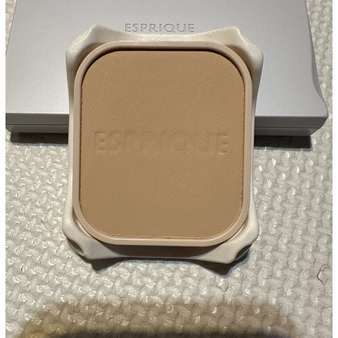 ESPRIQUE(エスプリーク)のエスプリーク ヌードカバー ロングステイパクト キット 405(1セット) コスメ/美容のベースメイク/化粧品(ファンデーション)の商品写真
