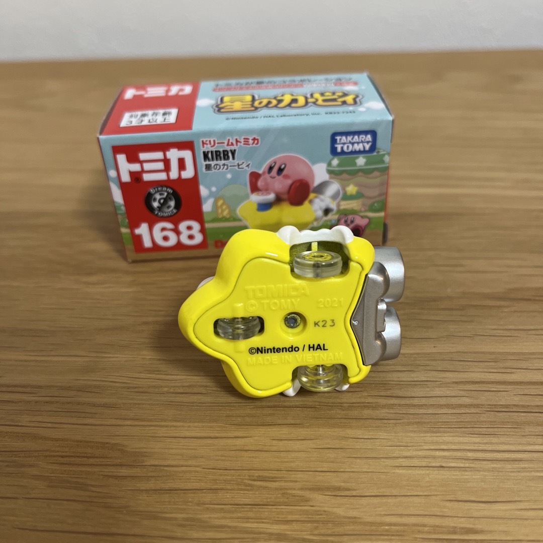 Takara Tomy(タカラトミー)のドリームトミカ　カービィ エンタメ/ホビーのおもちゃ/ぬいぐるみ(ミニカー)の商品写真