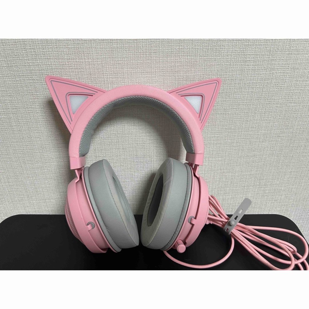 Razer Kraken KittyQuartz Pinkゲーミングヘッドセット スマホ/家電/カメラのオーディオ機器(ヘッドフォン/イヤフォン)の商品写真