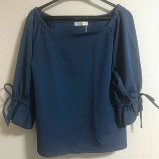 《新品》ブルー　カットソー