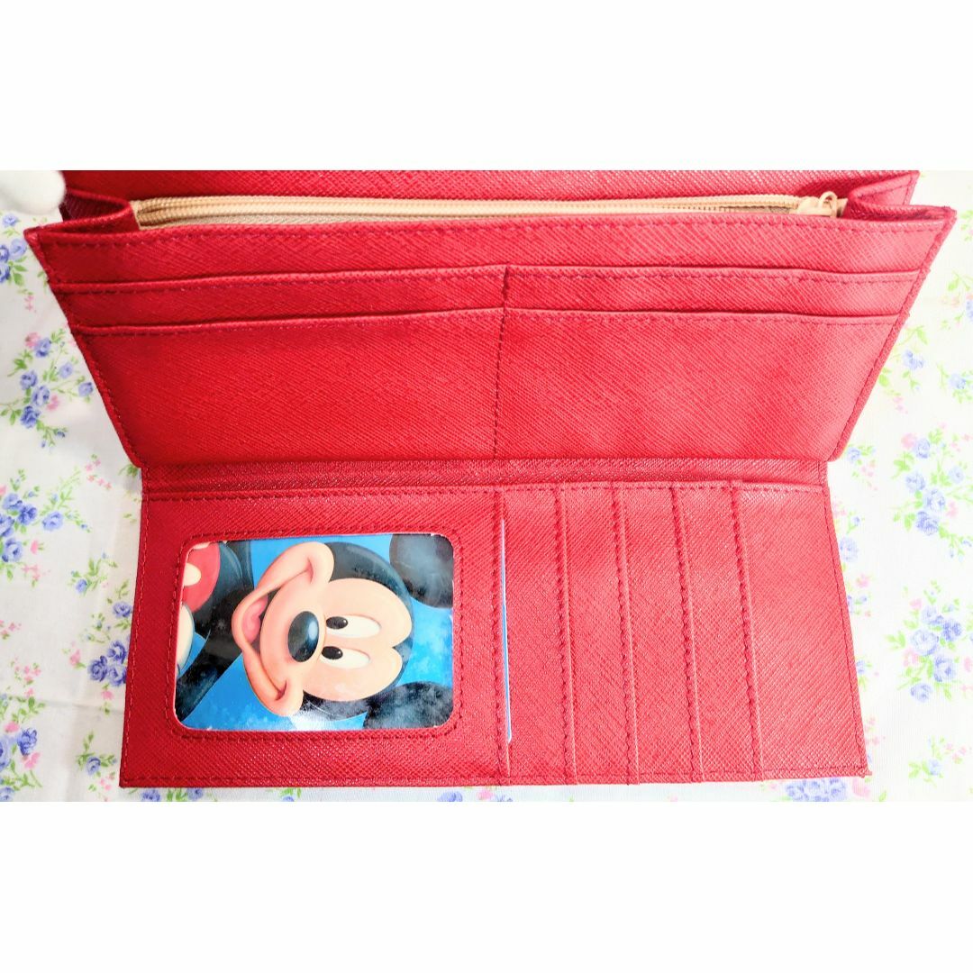 Disney(ディズニー)の[長財布]Disneyミッキーマウス　オシャレな赤色の革製折り畳み長財布 レディースのファッション小物(財布)の商品写真