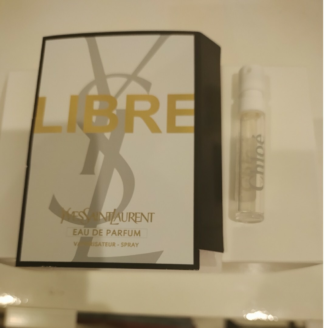 Yves Saint Laurent(イヴサンローラン)のYSL　香水サンプル、クロエのおまけ付き コスメ/美容の香水(香水(女性用))の商品写真