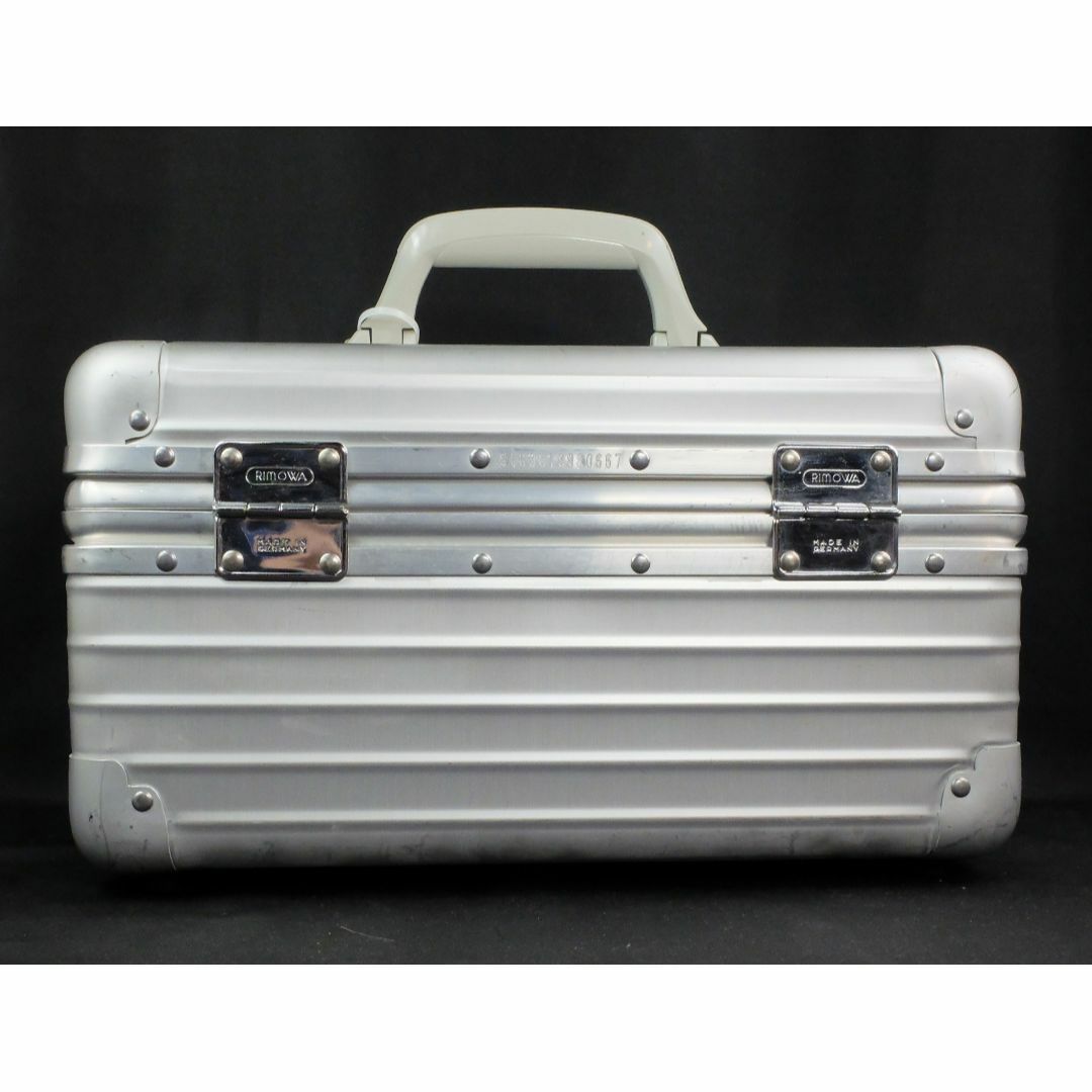 RIMOWA(リモワ)のリモワ　946.38 『OPAL/オパール』アルミ・ビューティケース 17L コスメ/美容のメイク道具/ケアグッズ(メイクボックス)の商品写真