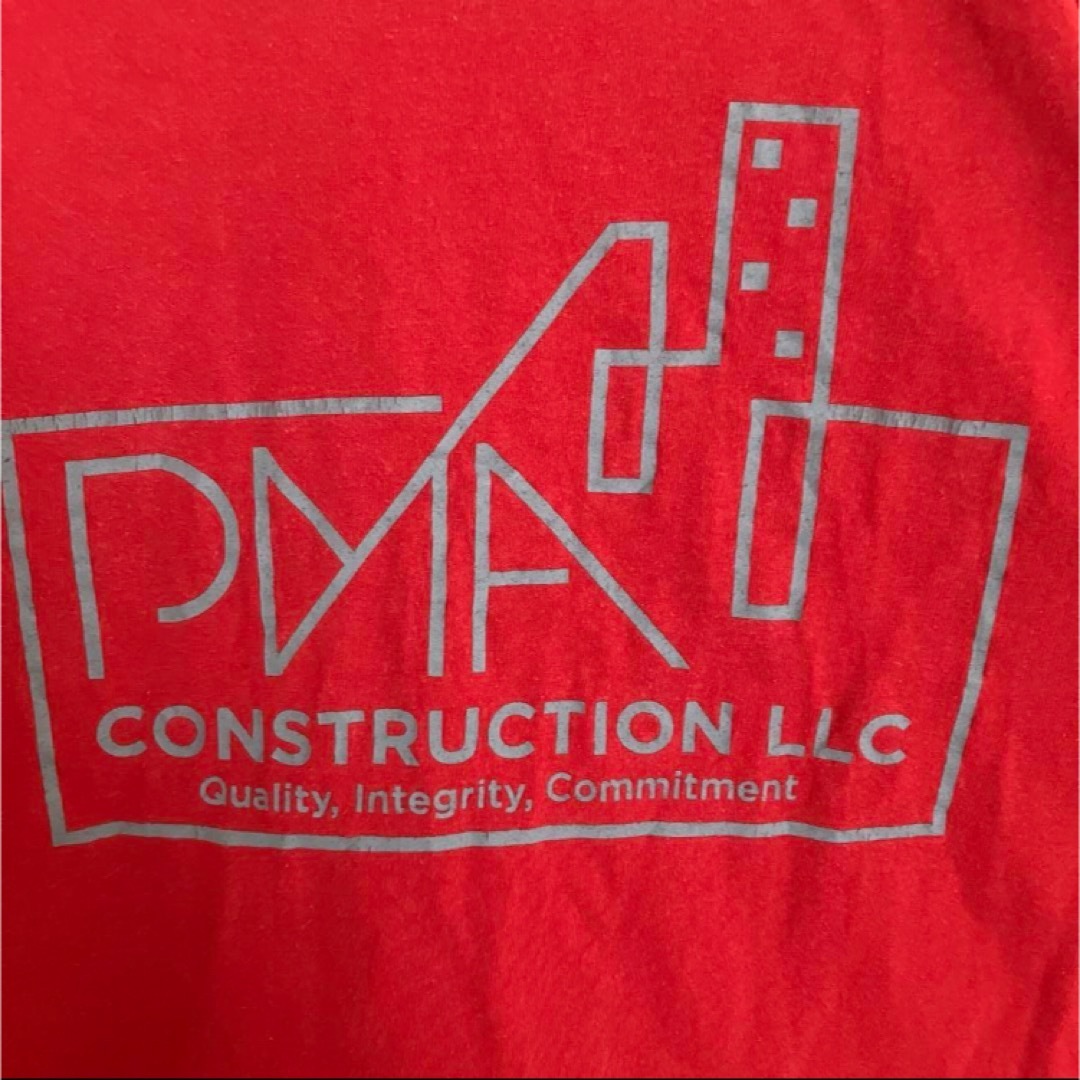 GILDAN(ギルタン)のアメリカ企業ビッグロゴTシャツtシャツ建設合同会社オーバーサイズ半袖古着tee赤 メンズのトップス(Tシャツ/カットソー(半袖/袖なし))の商品写真