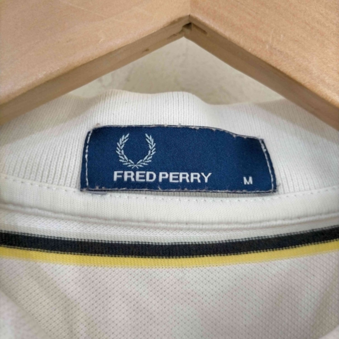 FRED PERRY(フレッドペリー)のFRED PERRY(フレッドペリー) ロゴ刺繍 ボーダーポロシャツ メンズ メンズのトップス(ポロシャツ)の商品写真