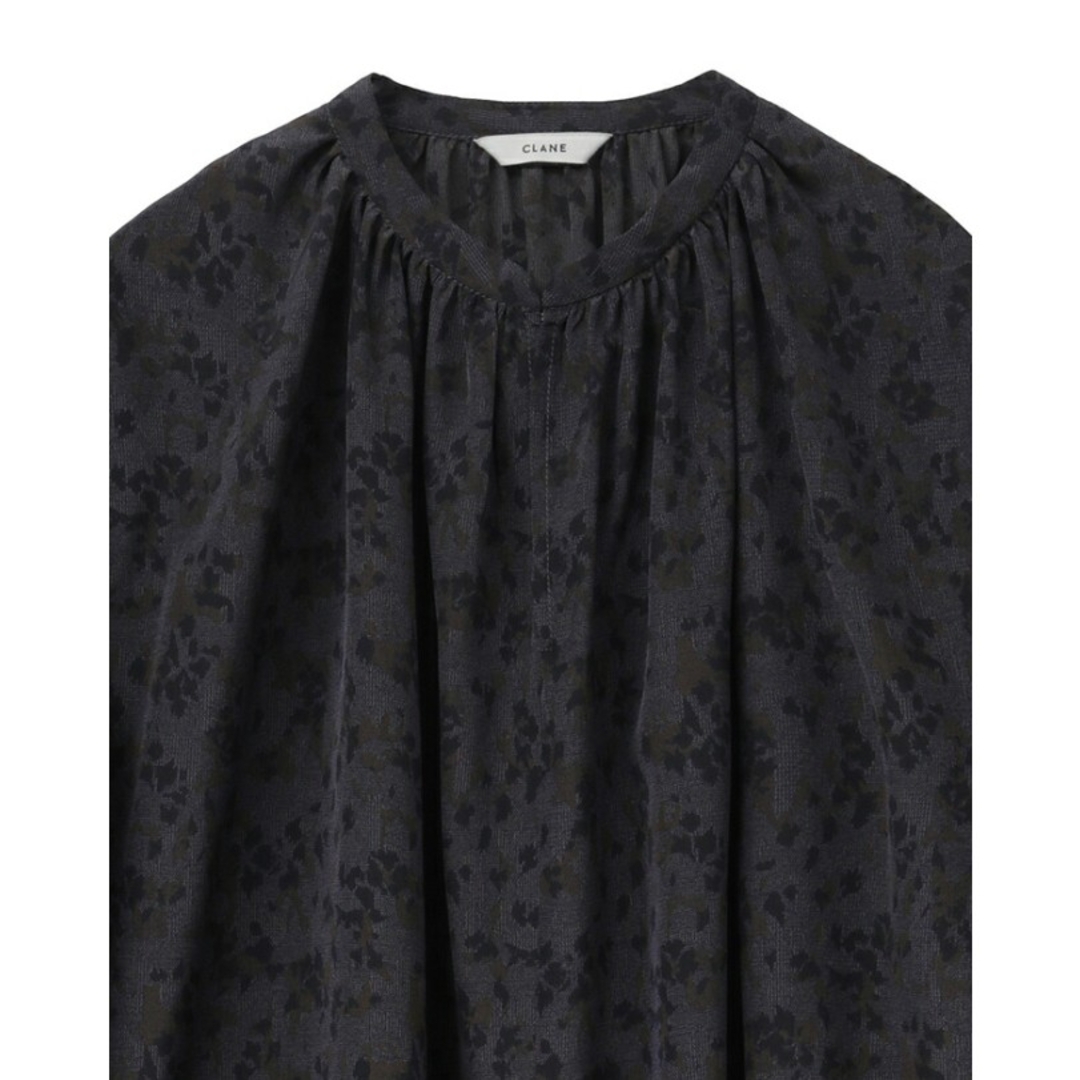 CLANE(クラネ)のCLANE/JACQUARD FLOWER PUFF SLEEVE TOPS レディースのトップス(シャツ/ブラウス(長袖/七分))の商品写真