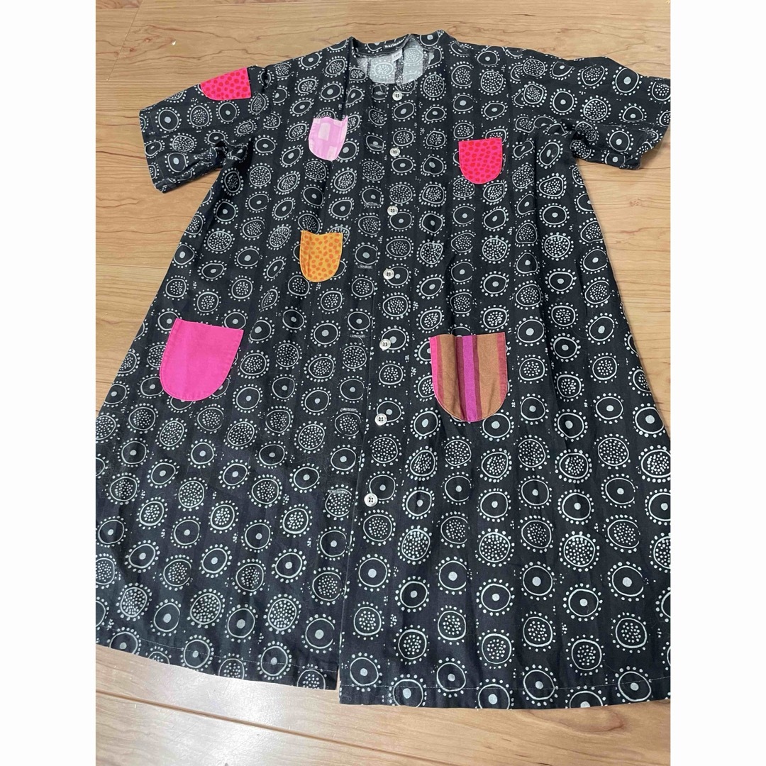 marimekko(マリメッコ)のマリメッコ　イロイネンタッキ　140 キッズ/ベビー/マタニティのキッズ服女の子用(90cm~)(ワンピース)の商品写真