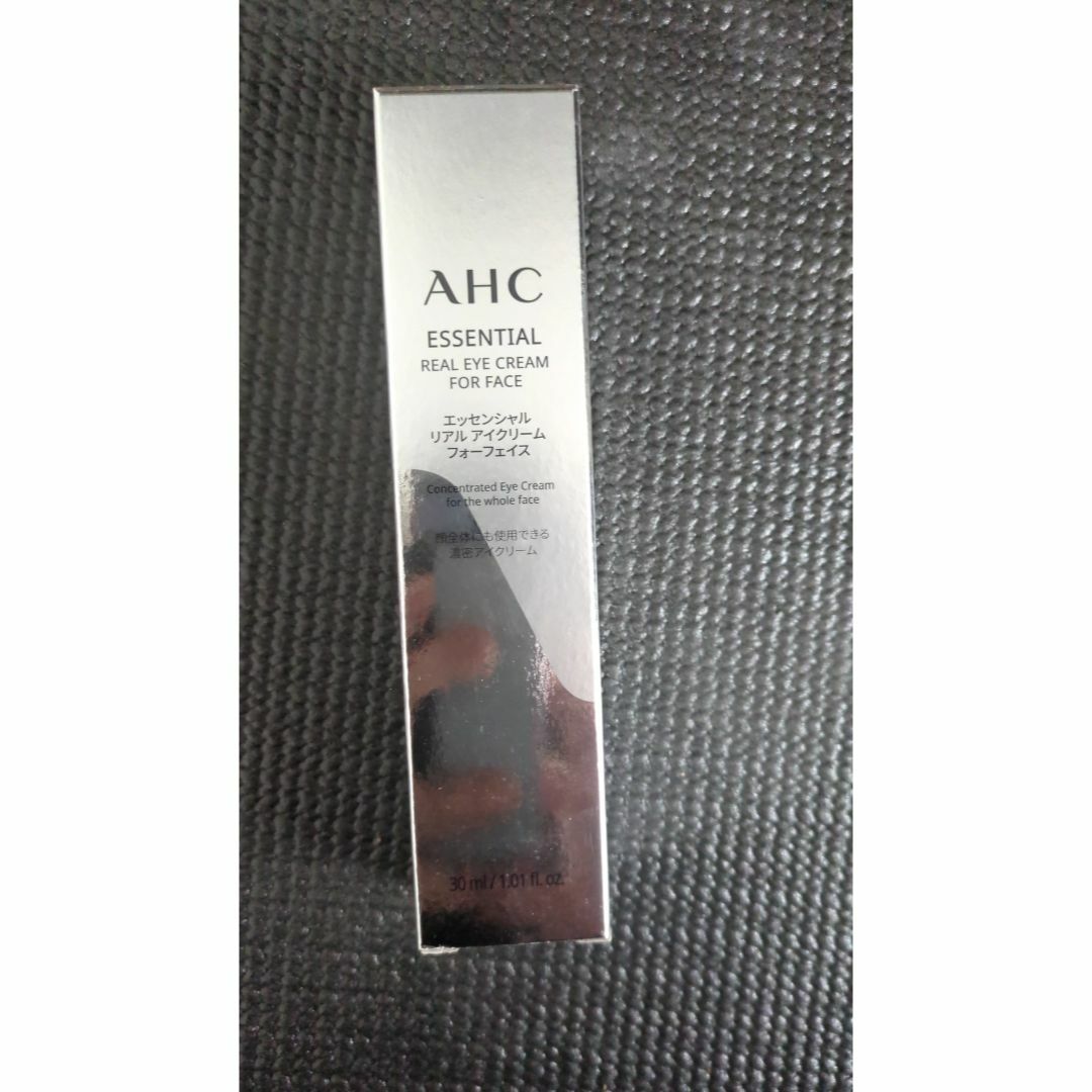 AHC(エイエイチシー)のAHC エッセンシャル　リアル　アイクリーム コスメ/美容のスキンケア/基礎化粧品(アイケア/アイクリーム)の商品写真