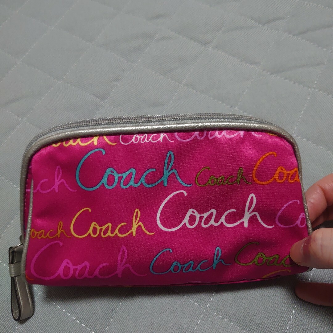 COACH(コーチ)のコーチポーチ レディースのファッション小物(ポーチ)の商品写真