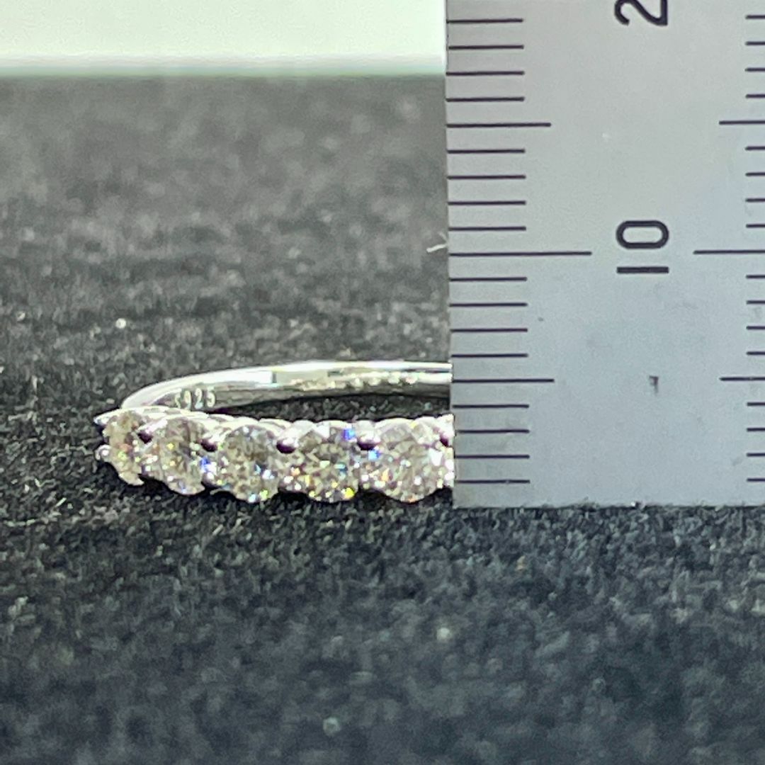 モアサナイト リング　3mm 7石　【S3】　【アクセサリー袋付】 レディースのアクセサリー(リング(指輪))の商品写真