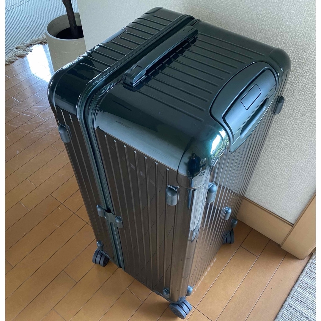 RIMOWA(リモワ)のRIMOWA リモワ スーツケース ESSENTIAL Trunk Plus メンズのバッグ(トラベルバッグ/スーツケース)の商品写真