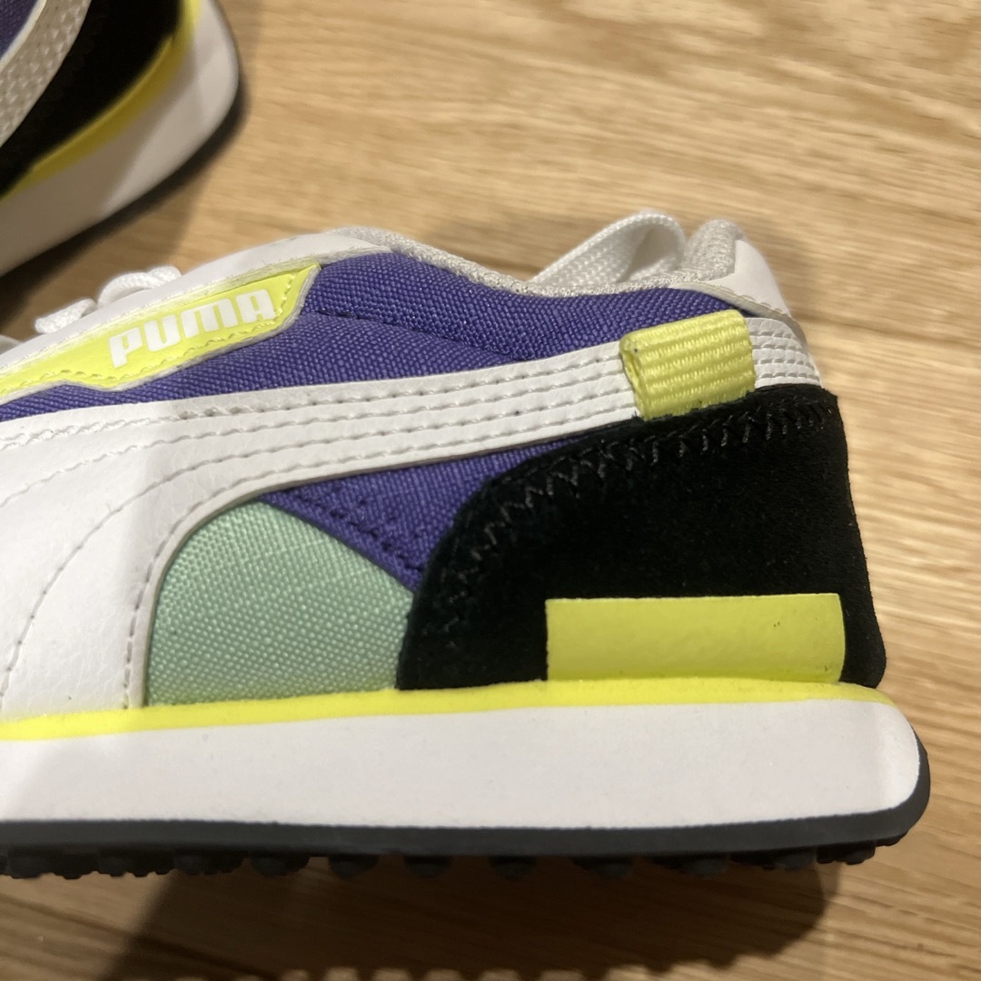 PUMA(プーマ)の18センチ　PUMA  ライダー プレーオン PS   キッズ/ベビー/マタニティのキッズ靴/シューズ(15cm~)(スニーカー)の商品写真