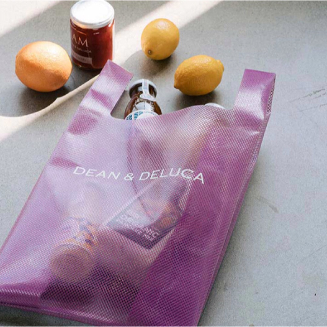 DEAN & DELUCA(ディーンアンドデルーカ)のディーンアンドデルーカ ショッピングバッグ　EVAブルーベリー 2024  紫 レディースのバッグ(エコバッグ)の商品写真