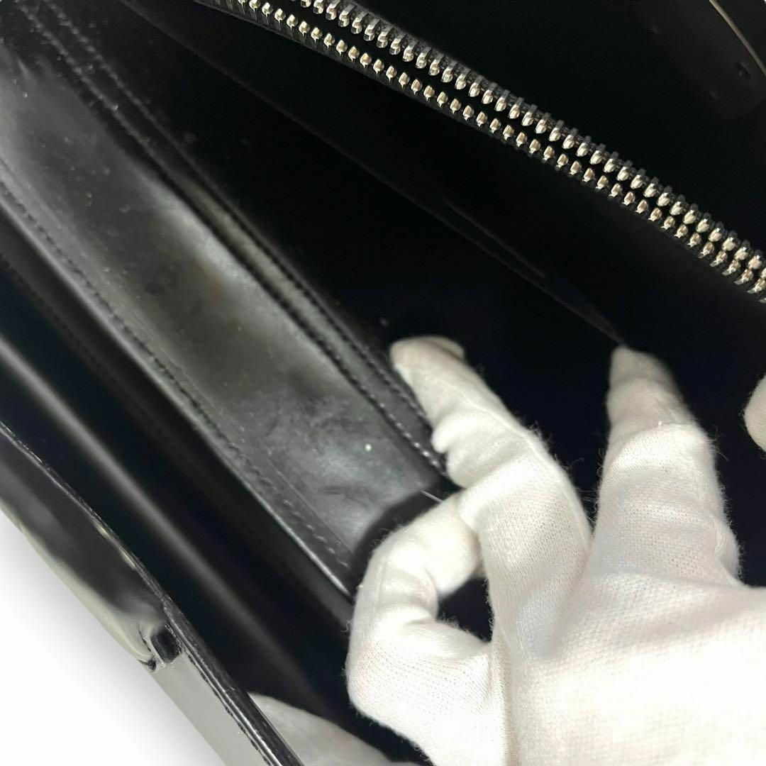Dunhill(ダンヒル)のダンヒル クラッチバッグ セカンドバッグ 鍵付き 金具 ブラック 756 メンズのバッグ(セカンドバッグ/クラッチバッグ)の商品写真