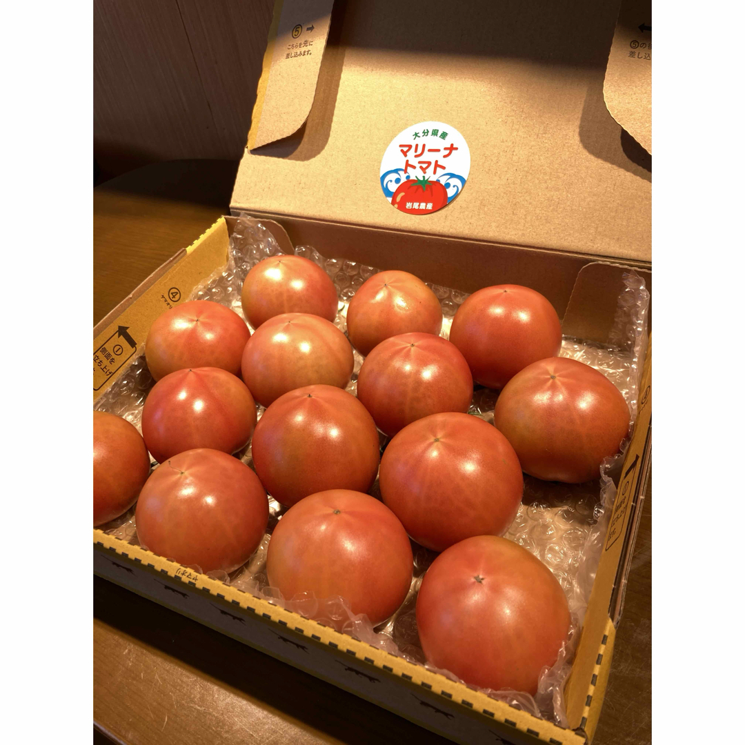 【シーズン終盤値引】海水栽培　高糖度トマト　1kg 食品/飲料/酒の食品(野菜)の商品写真