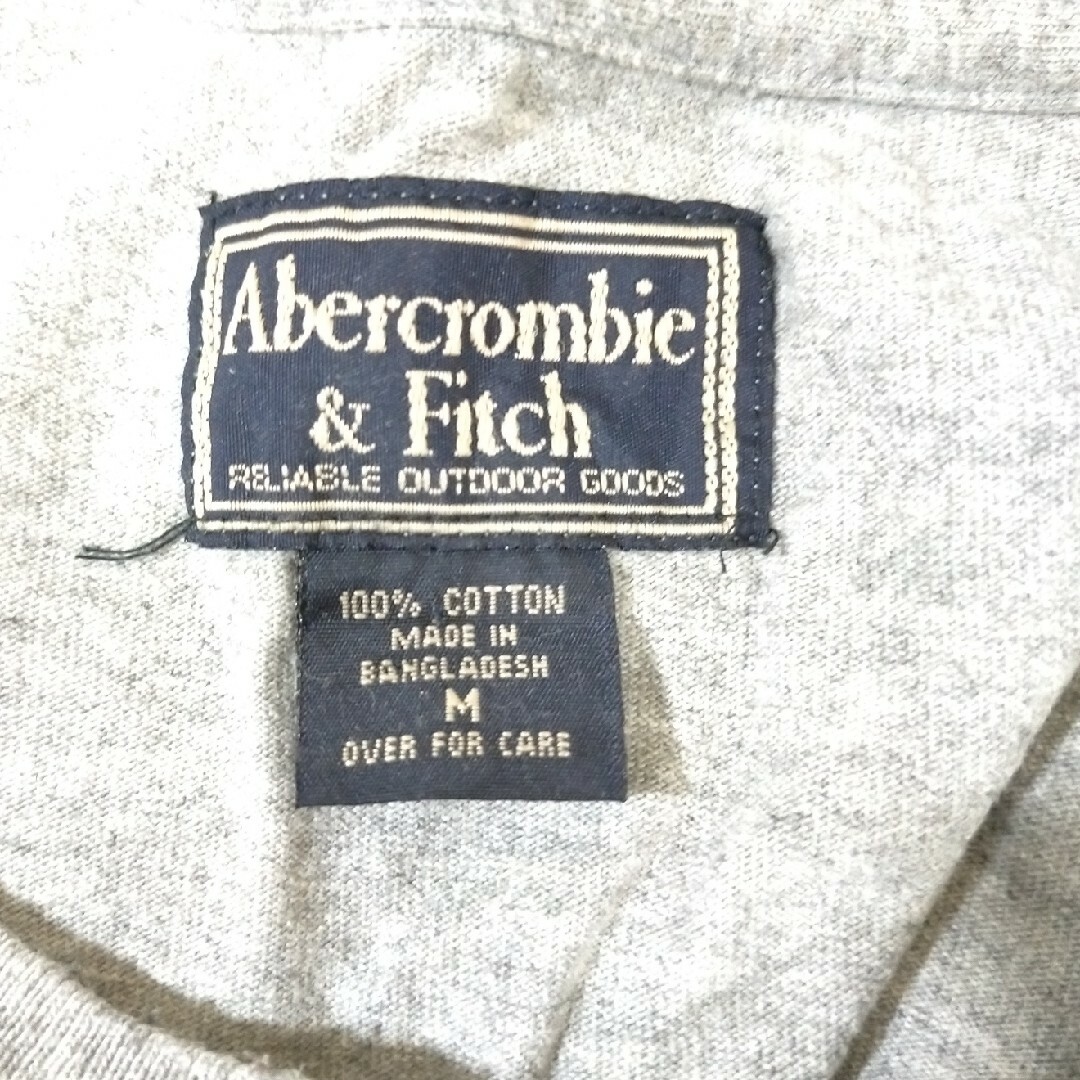 Abercrombie&Fitch(アバクロンビーアンドフィッチ)のアバクロ メンズTシャツ メンズのトップス(Tシャツ/カットソー(半袖/袖なし))の商品写真