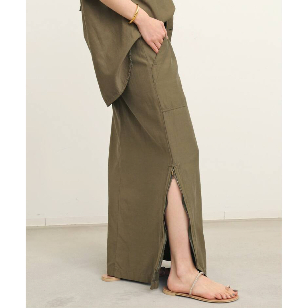 L'Appartement DEUXIEME CLASSE(アパルトモンドゥーズィエムクラス)のREMI RELIEF/レミレリーフMilitary Maxi Skirt 38 レディースのスカート(ロングスカート)の商品写真