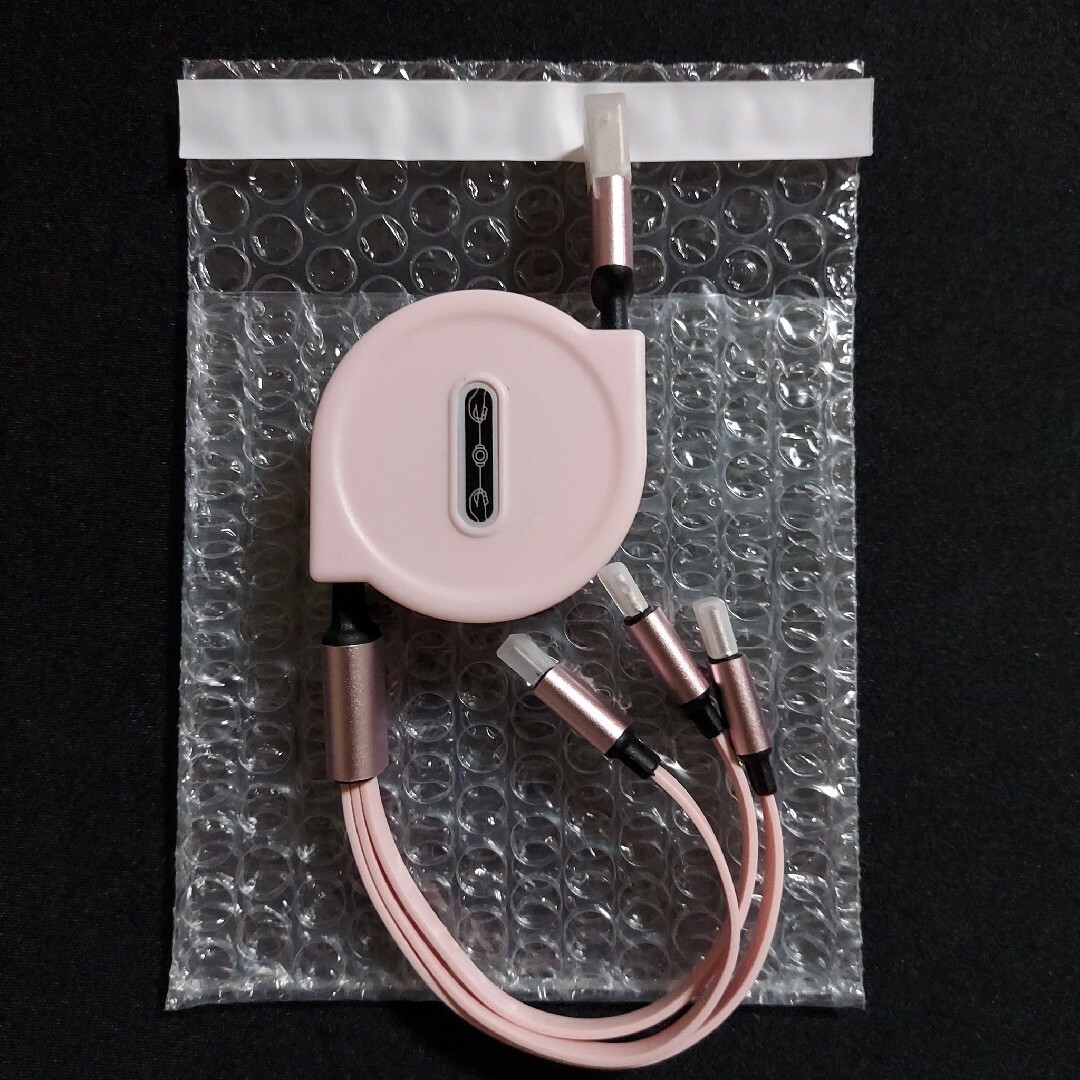 3in1 リール式 iPhone 充電器 タイプc マイクロUSB ピンク 2本 スマホ/家電/カメラのスマートフォン/携帯電話(バッテリー/充電器)の商品写真
