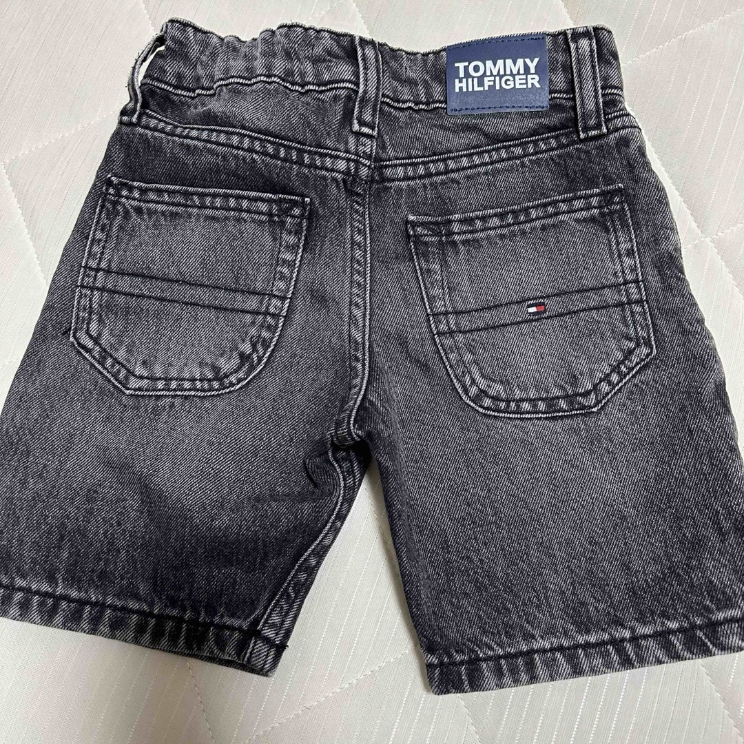 TOMMY(トミー)のTOMMY HILFIGER kids 92cm 男の子　新品　美品　写真無加工 キッズ/ベビー/マタニティのキッズ服男の子用(90cm~)(パンツ/スパッツ)の商品写真