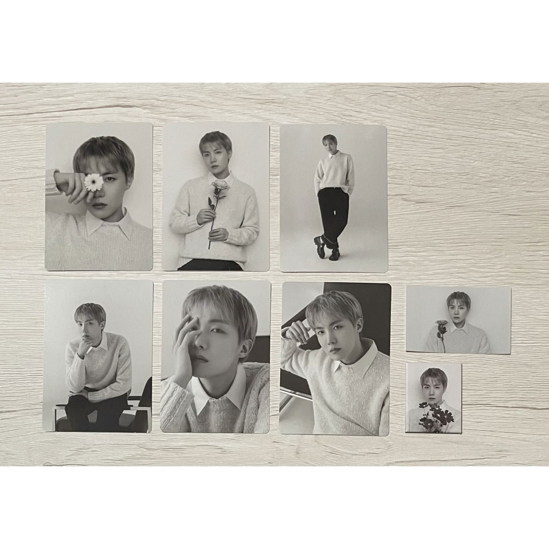 防弾少年団(BTS)(ボウダンショウネンダン)のBTS MONOCHROME POP UP ミニフォト J-HOPE セット エンタメ/ホビーのタレントグッズ(アイドルグッズ)の商品写真