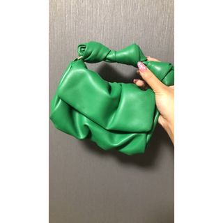 ザラ(ZARA)のZARAミニショルダーバッグ　グリーン(ショルダーバッグ)